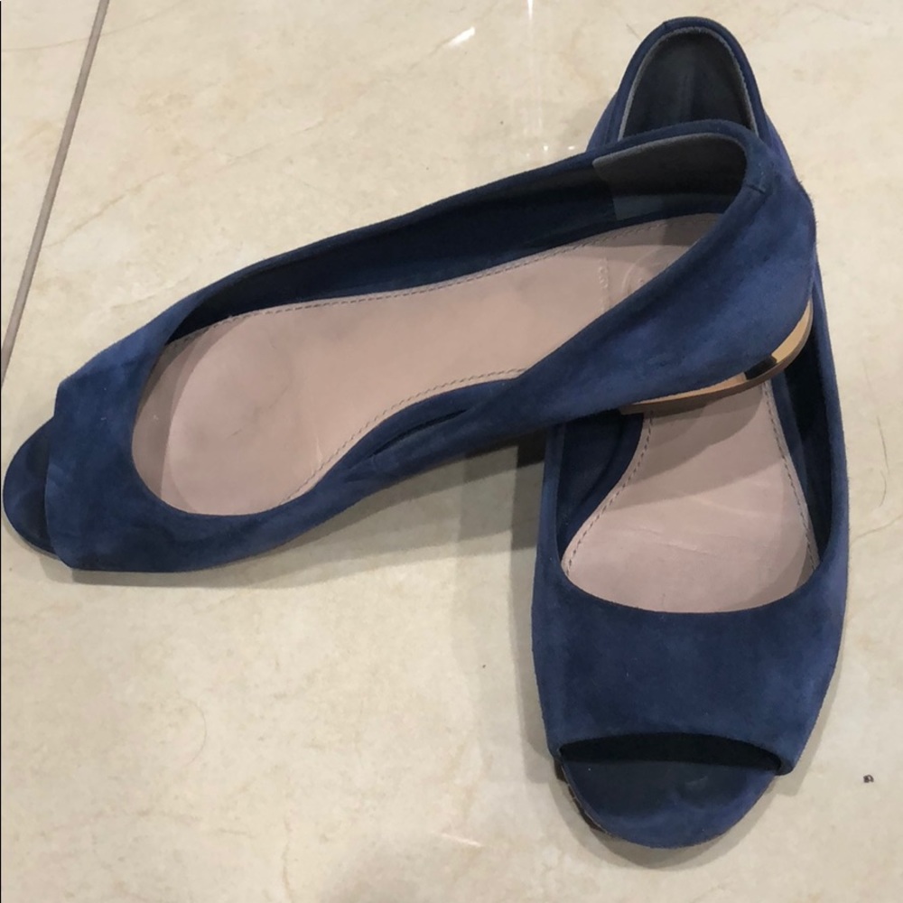 Used Tory Burch flat - Picture 2 of 2